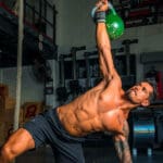 Crossfit kettlebell side plank